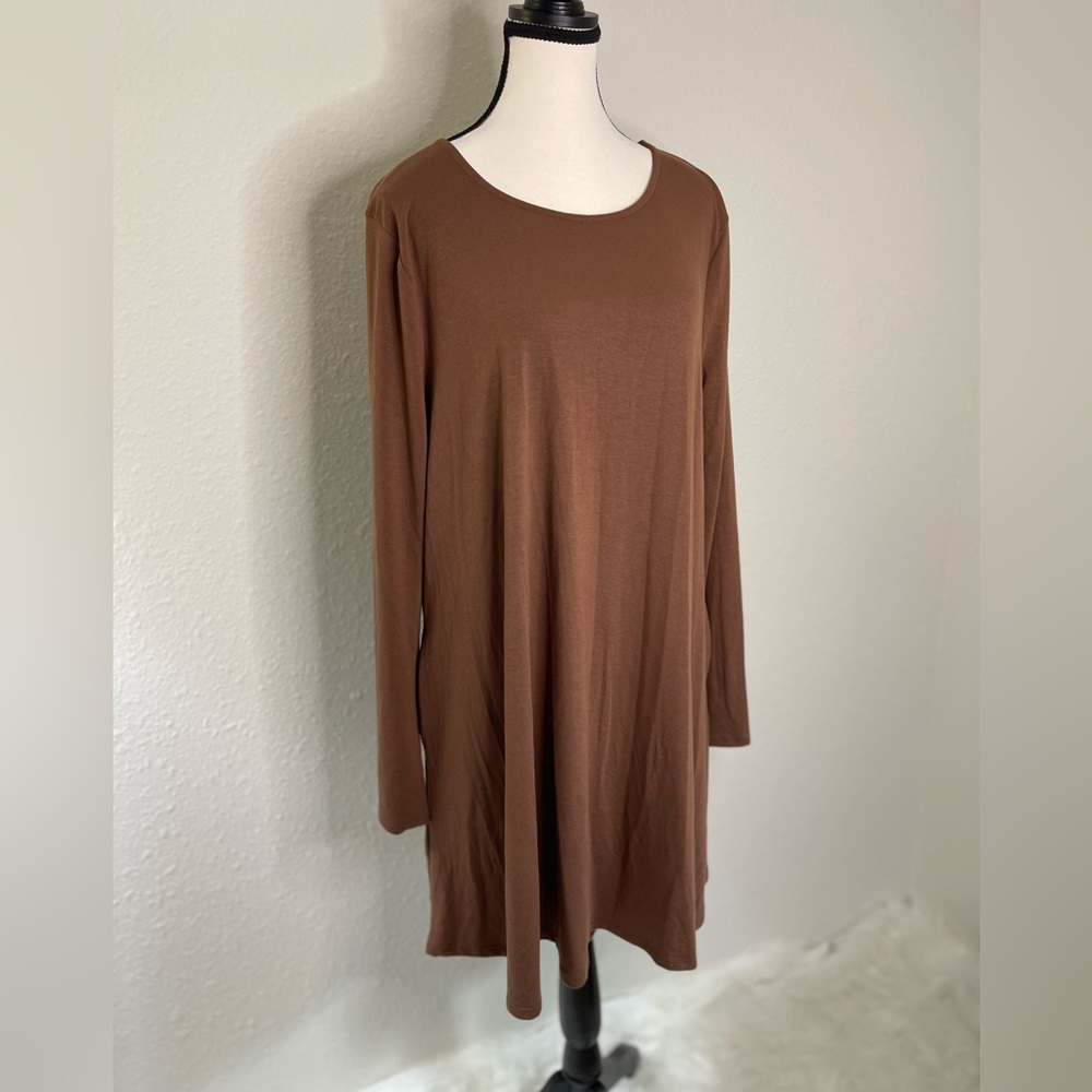 Zenana Womens Premium Tunic Top. Color brown. Size 1X. NWT